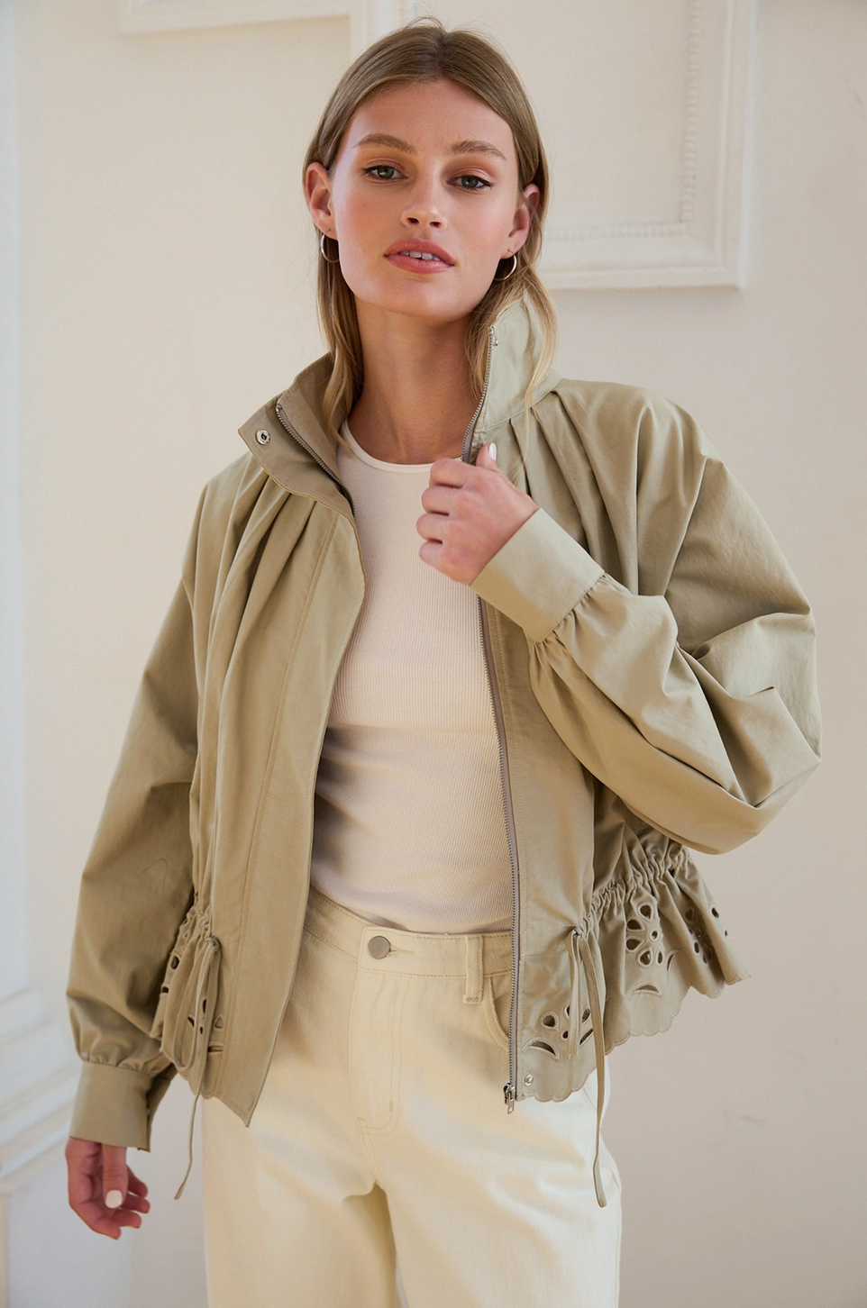 Pleated High-Neck Eyelet Scallop Jacket